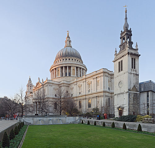St Paul's Cathedral. Foto: David Iliff (Eigenes Werk) [CC-BY-SA-3.0 (http://creativecommons.org/licenses/by-sa/3.0) oder GFDL (http://www.gnu.org/copyleft/fdl.html)], via Wikimedia Commons