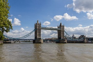Die berühmteste Klappbrücke der Welt: Die Tower Bridge.